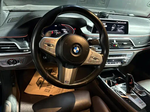 BMW 7 Series — Фото автомобиля 4