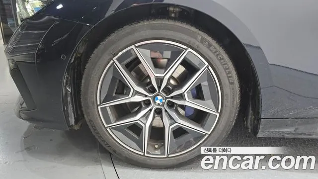 BMW 5 Series G60 — Фото автомобиля 5