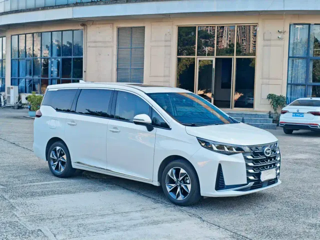 GAC Trumpchi M6 — Фото автомобиля 2