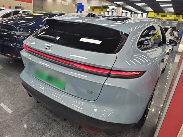 Nio ET5 Touring — Фото автомобиля 6