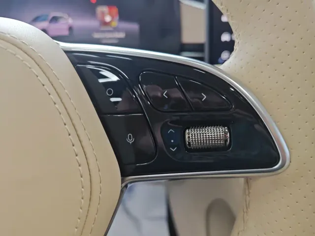 Aito M5 — Фото автомобиля 16