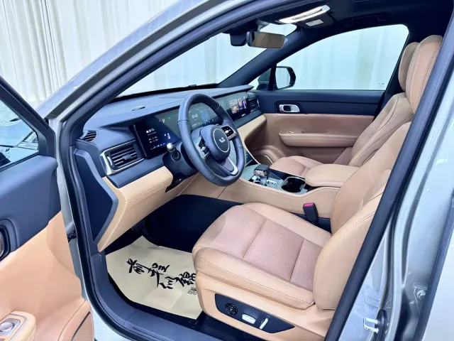 Li Auto ONE — Фото автомобиля 6