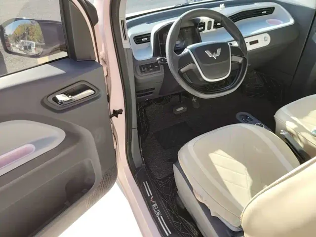 Wuling Hongguang Mini EV — Фото автомобиля 14