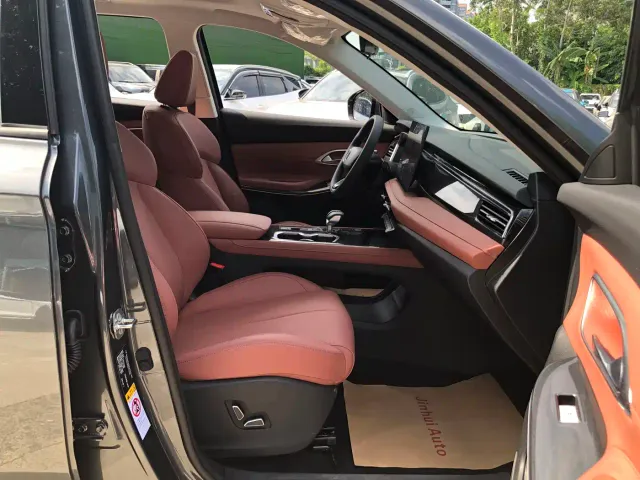 Changan CS75 — Фото автомобиля 4