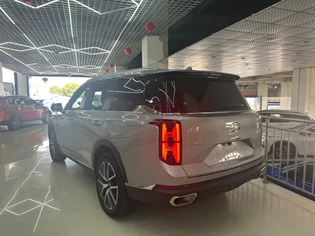 GAC Trumpchi GS8 — Фото автомобиля 6
