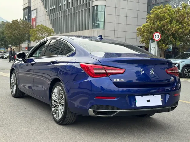 Hongqi H5 — Фото автомобиля 6