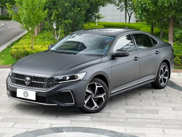 Volkswagen Passat — Фото автомобиля 2