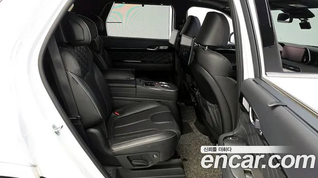 Hyundai Palisade Palisade Бензин 3.8 2WD — Фото автомобиля 12