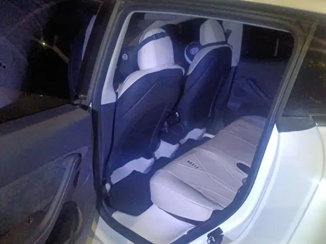 Tesla Model Y — Фото автомобиля 11