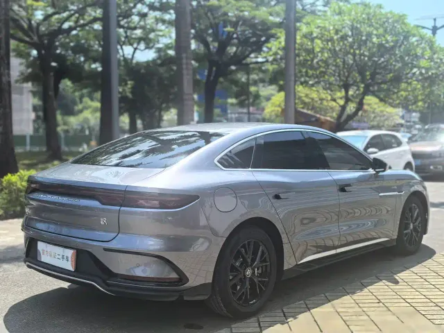 BYD Han — Фото автомобиля 10