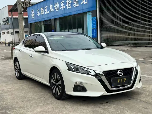 Nissan Teana — Фото автомобиля 2