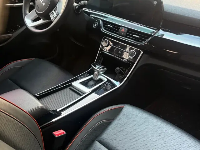 Kia Seltos — Фото автомобиля 8