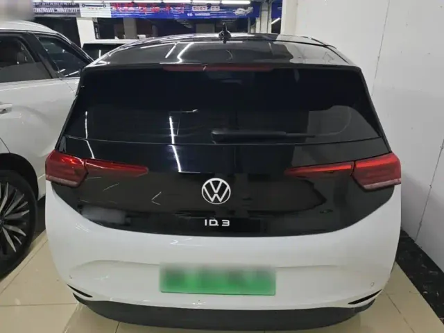 Volkswagen ID.3 — Фото автомобиля 5