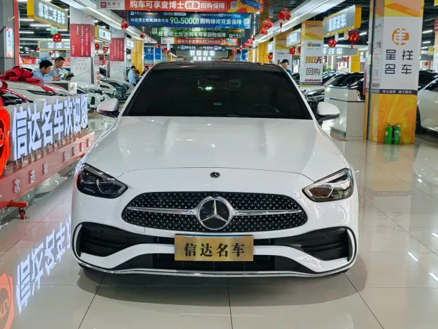 Mercedes-Benz C-Class — Фото автомобиля 2