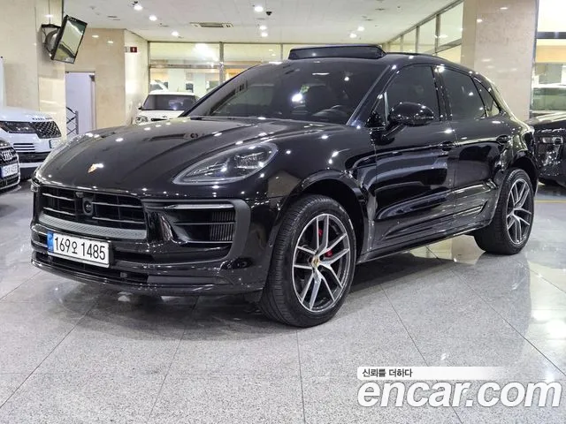 Фотография автомобиля — Porsche Macan