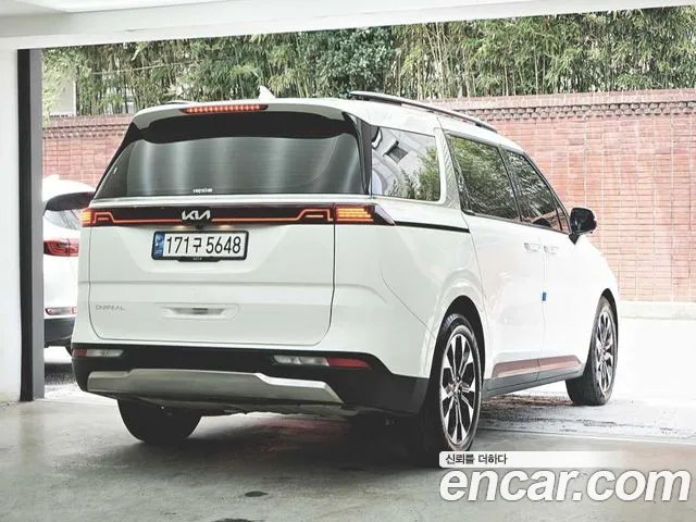Kia Canival Carnival 4 поколение 7 мест Signature — Фото автомобиля 3