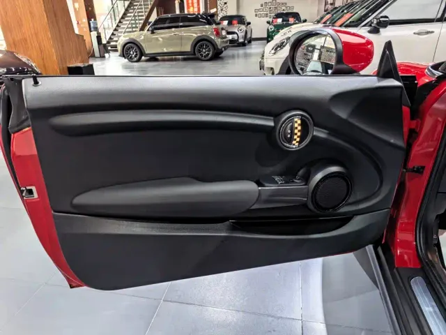 MINI Hatch — Фото автомобиля 14