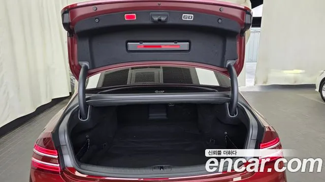 Genesis G80 Бензин 2.5 турбо AWD — Фото автомобиля 19