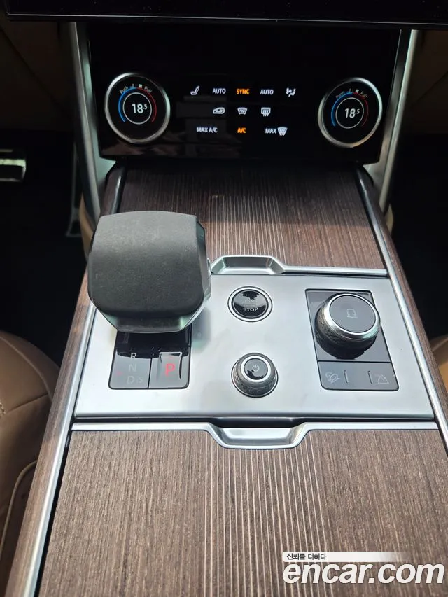 Land Rover Range Rover — Фото автомобиля 9