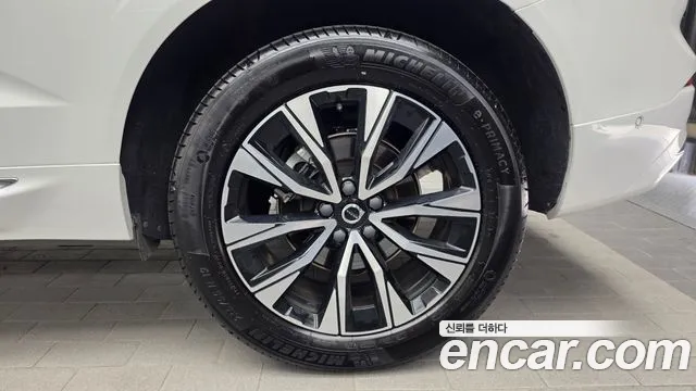Вольво XC60 B5 Ultra Bright — Фото автомобиля 21