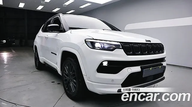 Jeep Compass 2nd Gen — Фото автомобиля 11