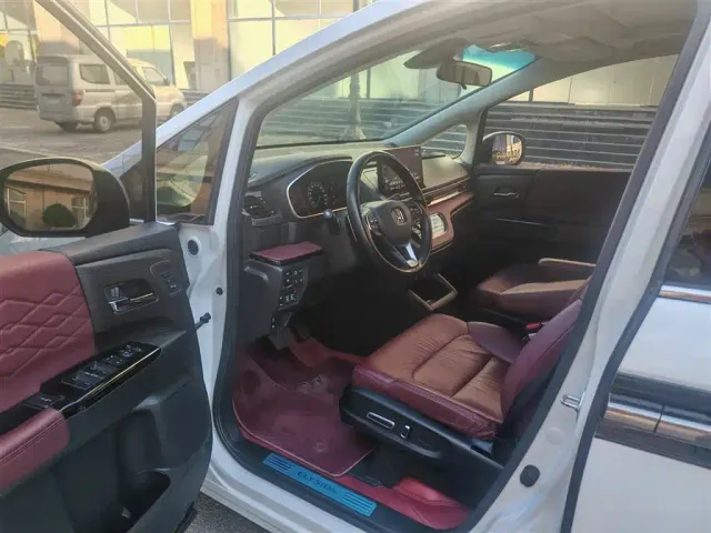 Honda Elysion — Фото автомобиля 7