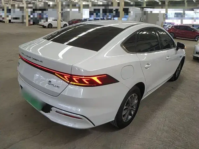 BYD Qin PLUS — Фото автомобиля 4