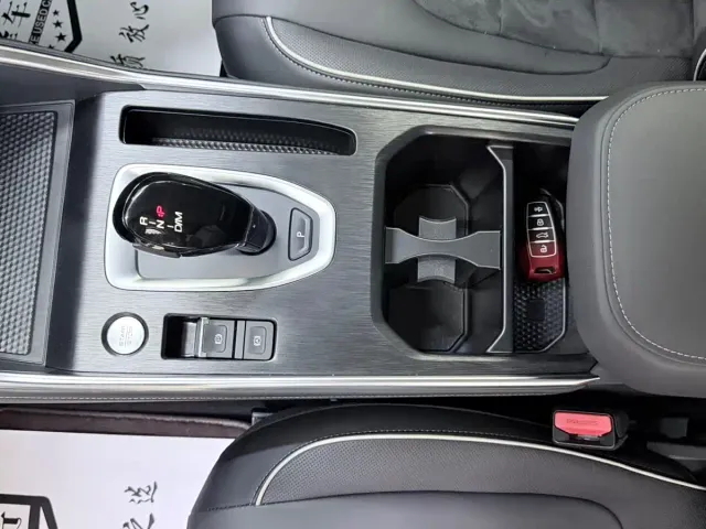 Haval H6 — Фото автомобиля 13