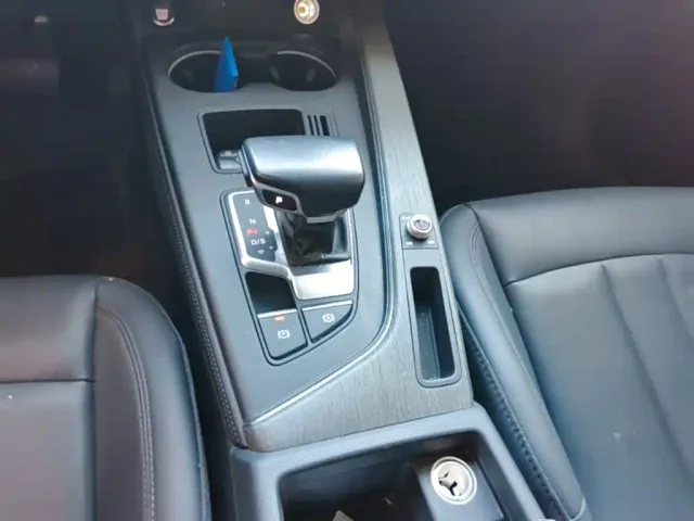Audi A4L — Фото автомобиля 13