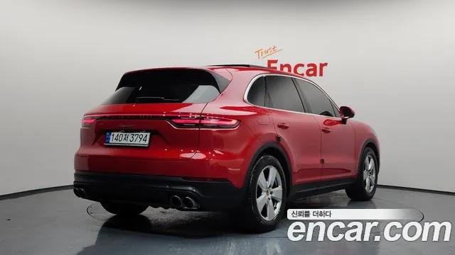 Porsche Cayenne — Фото автомобиля 2
