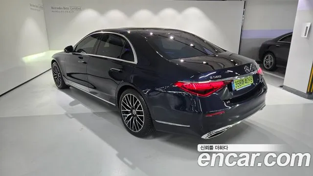 Mercedes-Benz S-Class — Фото автомобиля 2