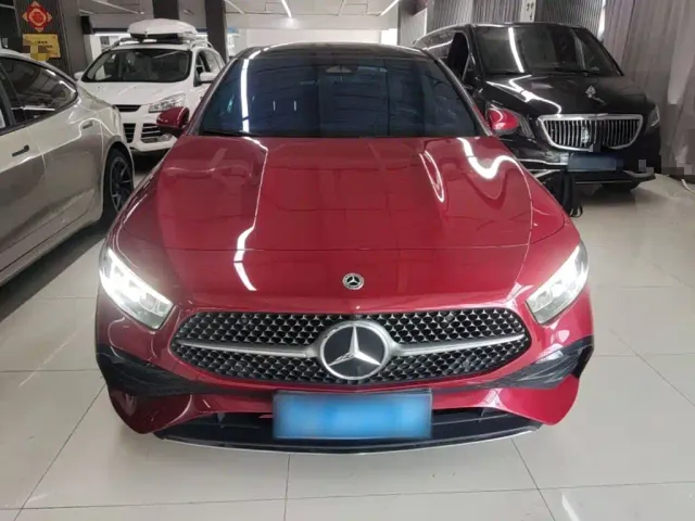 Mercedes-Benz A-Class — Фото автомобиля 2