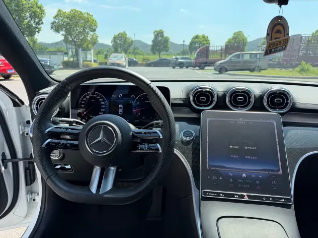Mercedes-Benz C-Class — Фото автомобиля 10