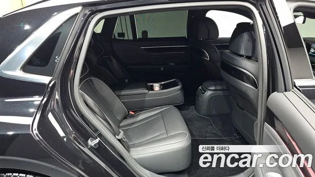 Genesis G90 — Фото автомобиля 8