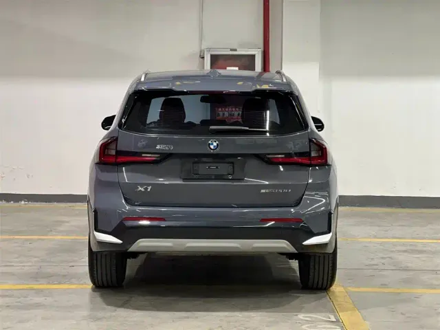 BMW X1 — Фото автомобиля 6