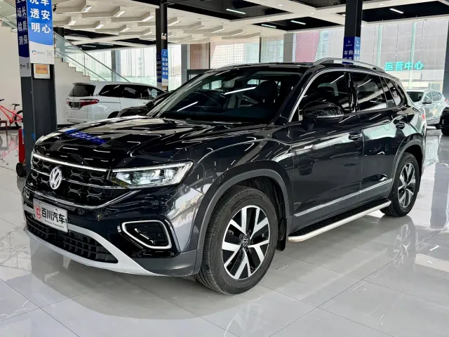Фотография автомобиля — Volkswagen Tayron