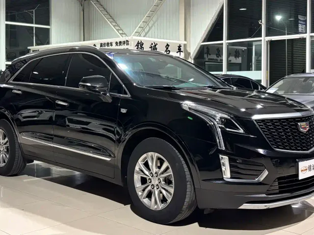 Cadillac XT5 — Фото автомобиля 3