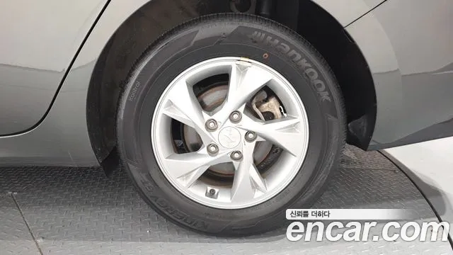 Hyundai AVANTE Avante (CN7) 1.6 LPi (Для проката) — Фото автомобиля 19