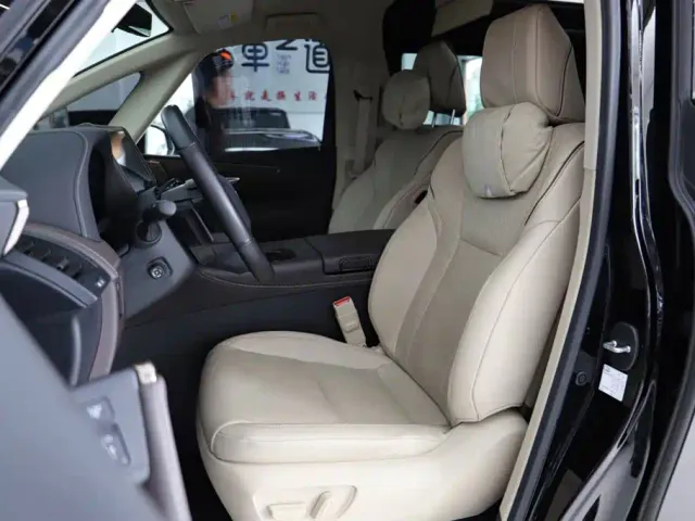 Toyota Alphard — Фото автомобиля 5