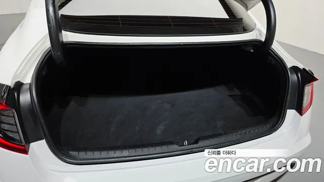 Hyundai Sonata Sonata (DN8) 2.0 LPG(Для проката) — Фото автомобиля 18