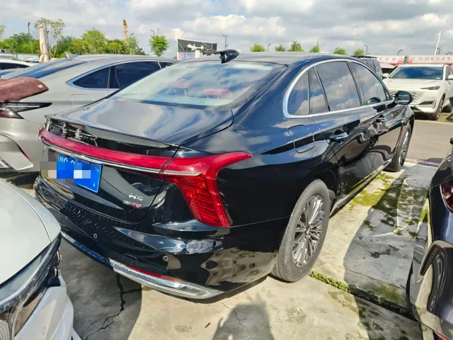 Hongqi H5 — Фото автомобиля 17