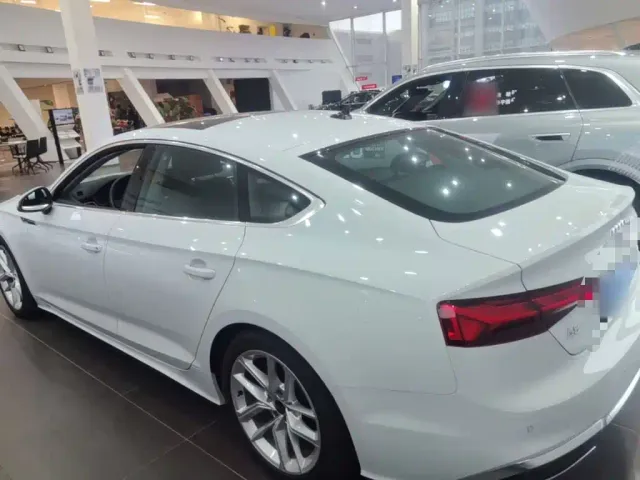 Audi A5 — Фото автомобиля 4