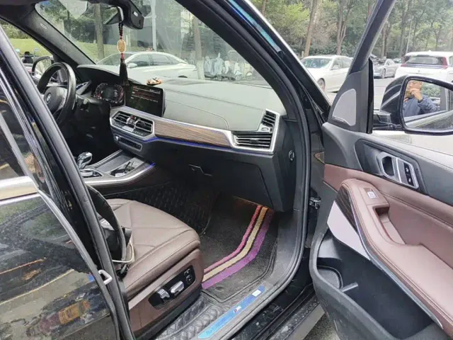 BMW X5 — Фото автомобиля 13