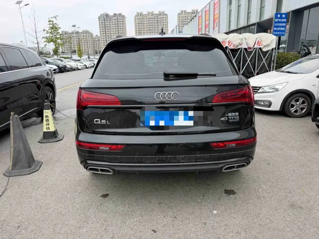Audi Q5L — Фото автомобиля 9