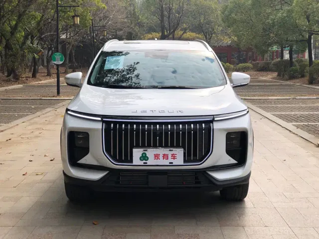 Jetour X90 Pro — Фото автомобиля 2