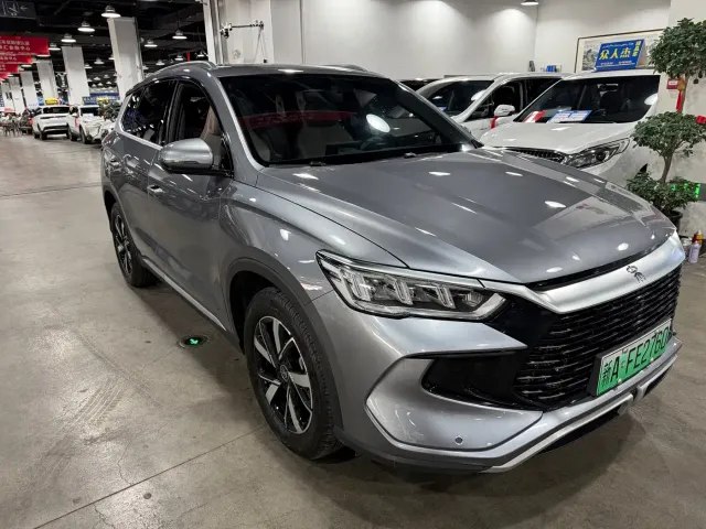 BYD Song Pro — Фото автомобиля 3