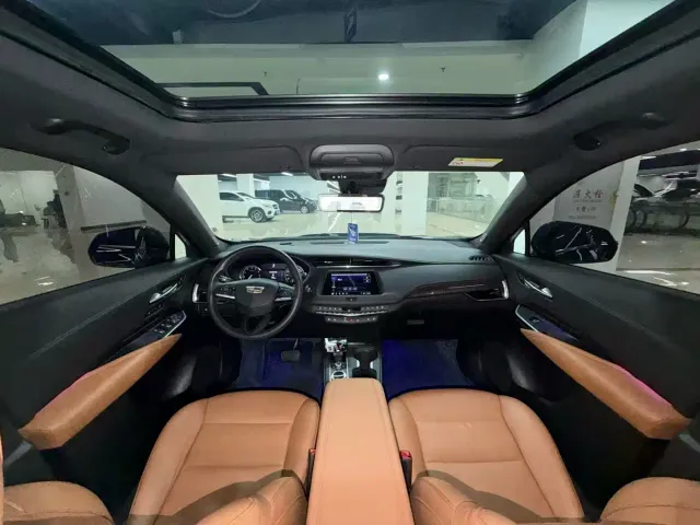 Cadillac XT4 — Фото автомобиля 6