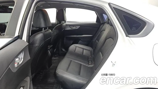 Kia K3 Generation 2 — Фото автомобиля 12