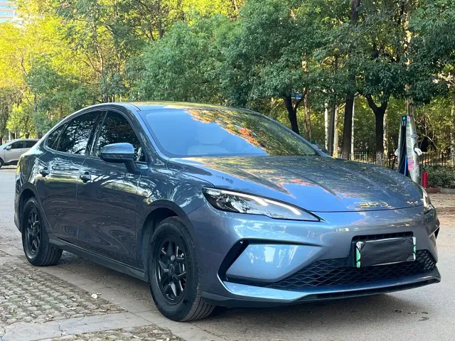 BYD Seal 05 DM-i — Фото автомобиля 3