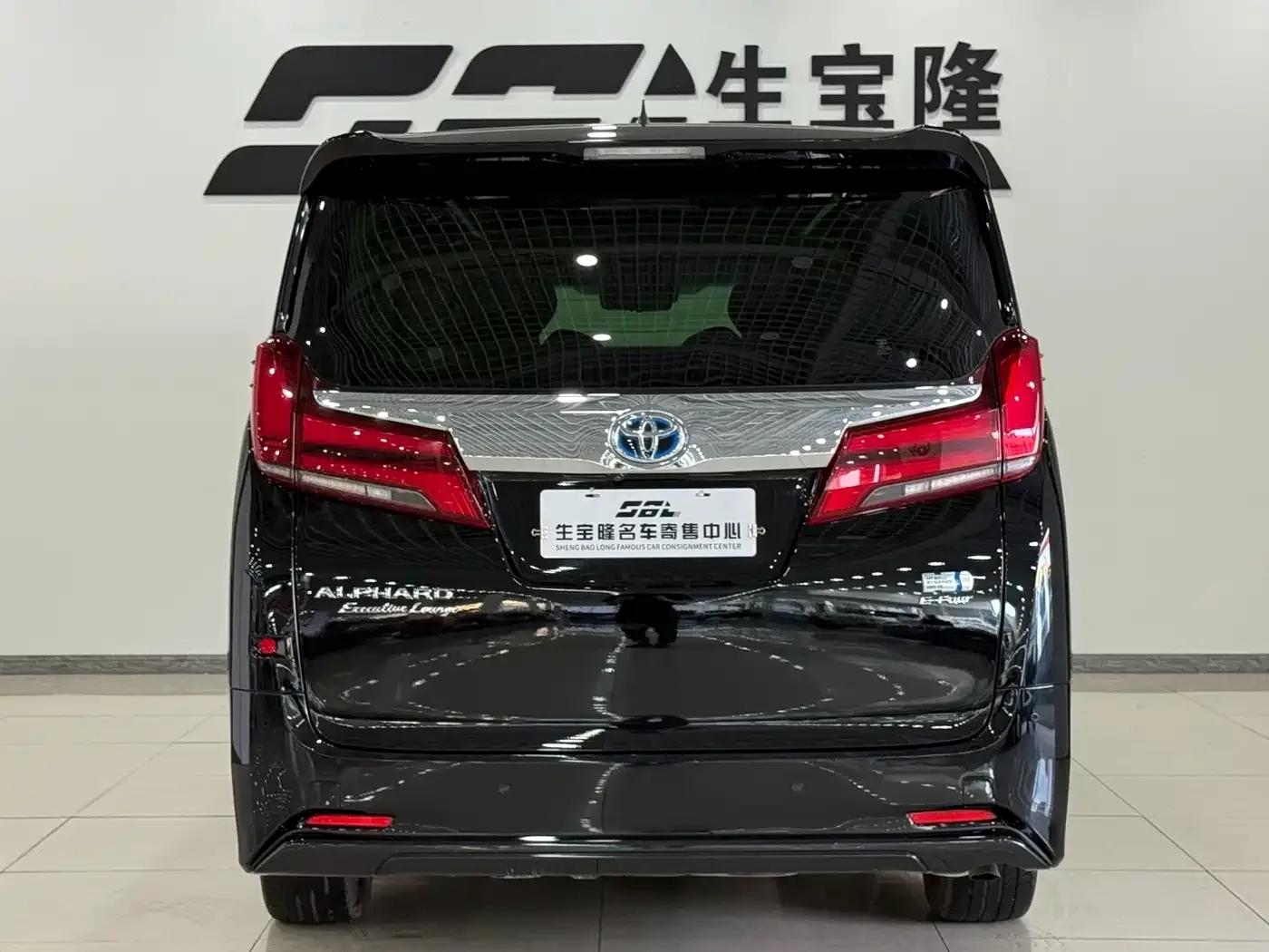 Toyota Alphard 2021 Hybrid 2.5L Premium — Фото автомобиля 5